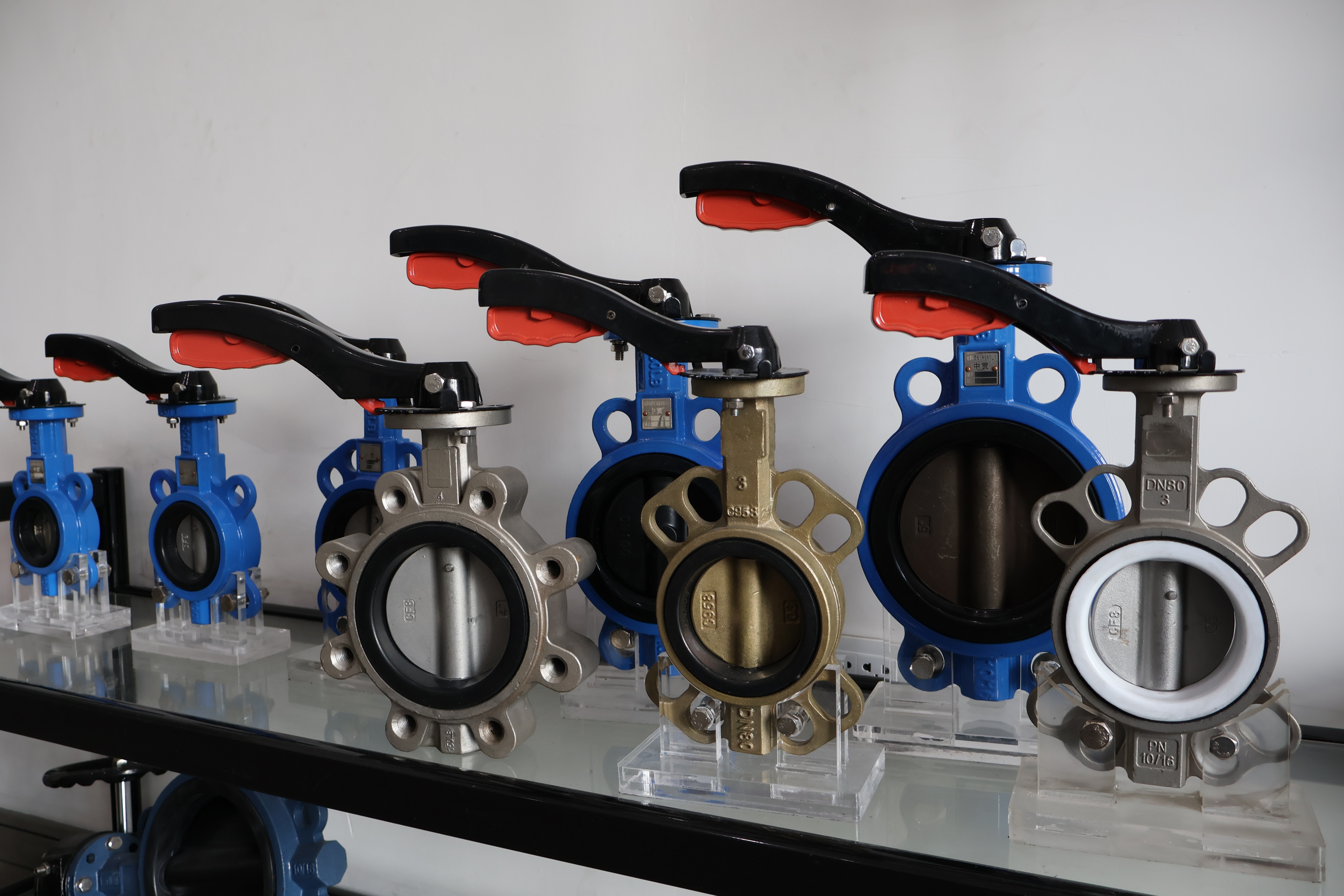 والوز خریدتے وقت آپ کو معلوم ہونا چاہئے: اندھیرے میں اپنے پیسے ضائع نہ کریں!